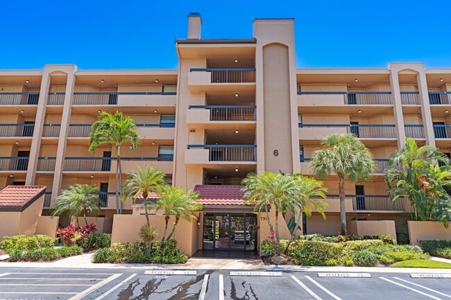 Building Photo - 750 Egret Cir