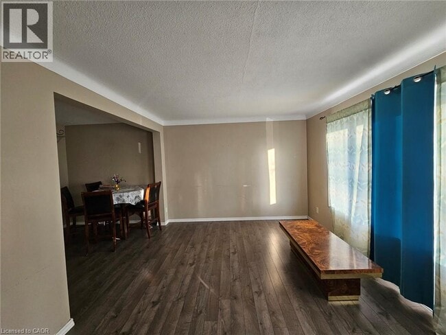 Building Photo - 100 Endicott Terrace