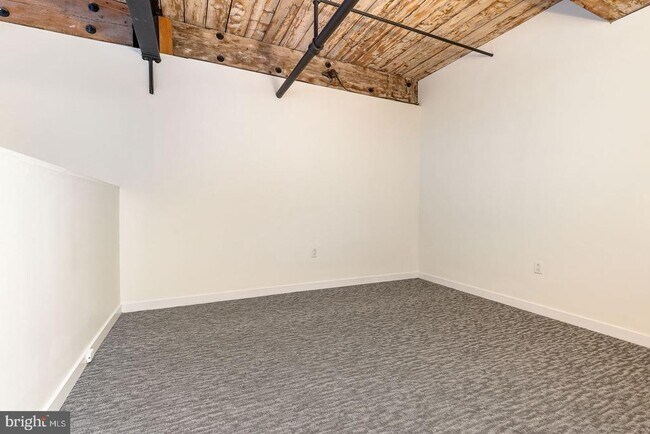 Foto del edificio - 303 Vine St