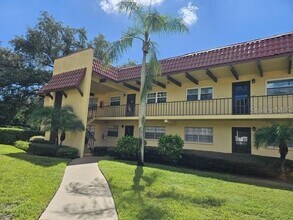 Building Photo - 1845 S Highland Ave