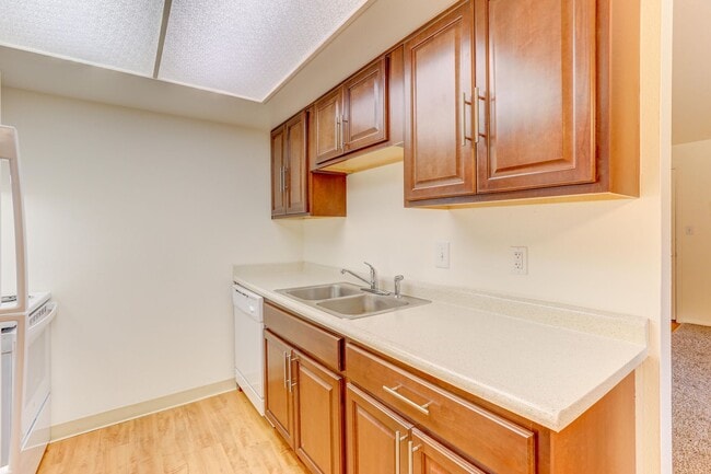 Interior Photo - Heritage Apartments