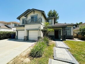 Building Photo - 26253 King Edwards Dr