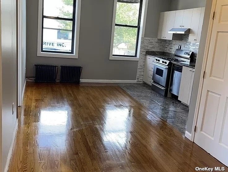 11711 Hillside Ave. Unit 3 R, Queens, NY 11418 Room for Rent in