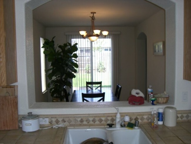 Building Photo - 2176 Catherwood Way