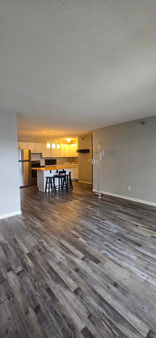 Foto del edificio - 861 37th Ave NW