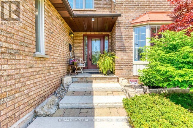 Photo du bâtiment - 1511 Greenridge Cir