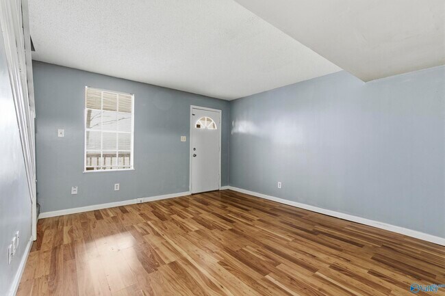 Foto del edificio - 1506 Toll Gate Rd SE