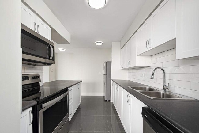 Promotion de location de Thorncliffe Park Drive - 71 Thorncliffe Park Dr
