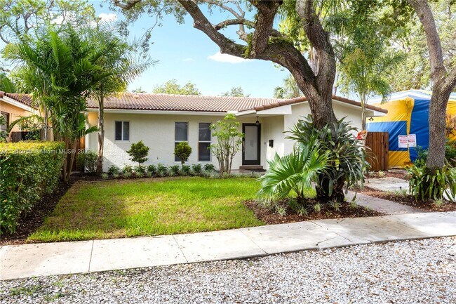 Foto del edificio - 5770 SW 55th St