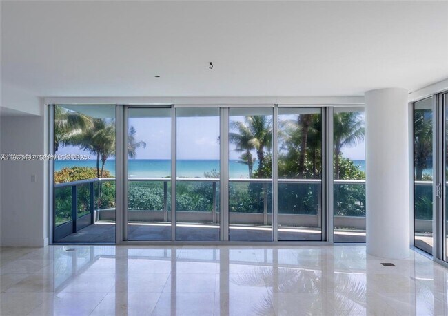 Foto del edificio - 9401 Collins Ave