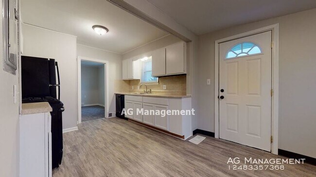 Foto del edificio - 26671 Elm St