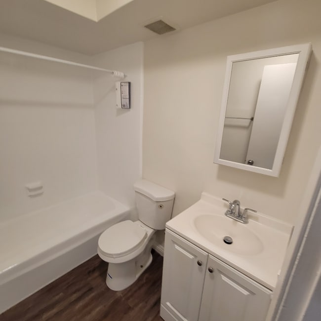 Foto del edificio - 101 Normandie Ave