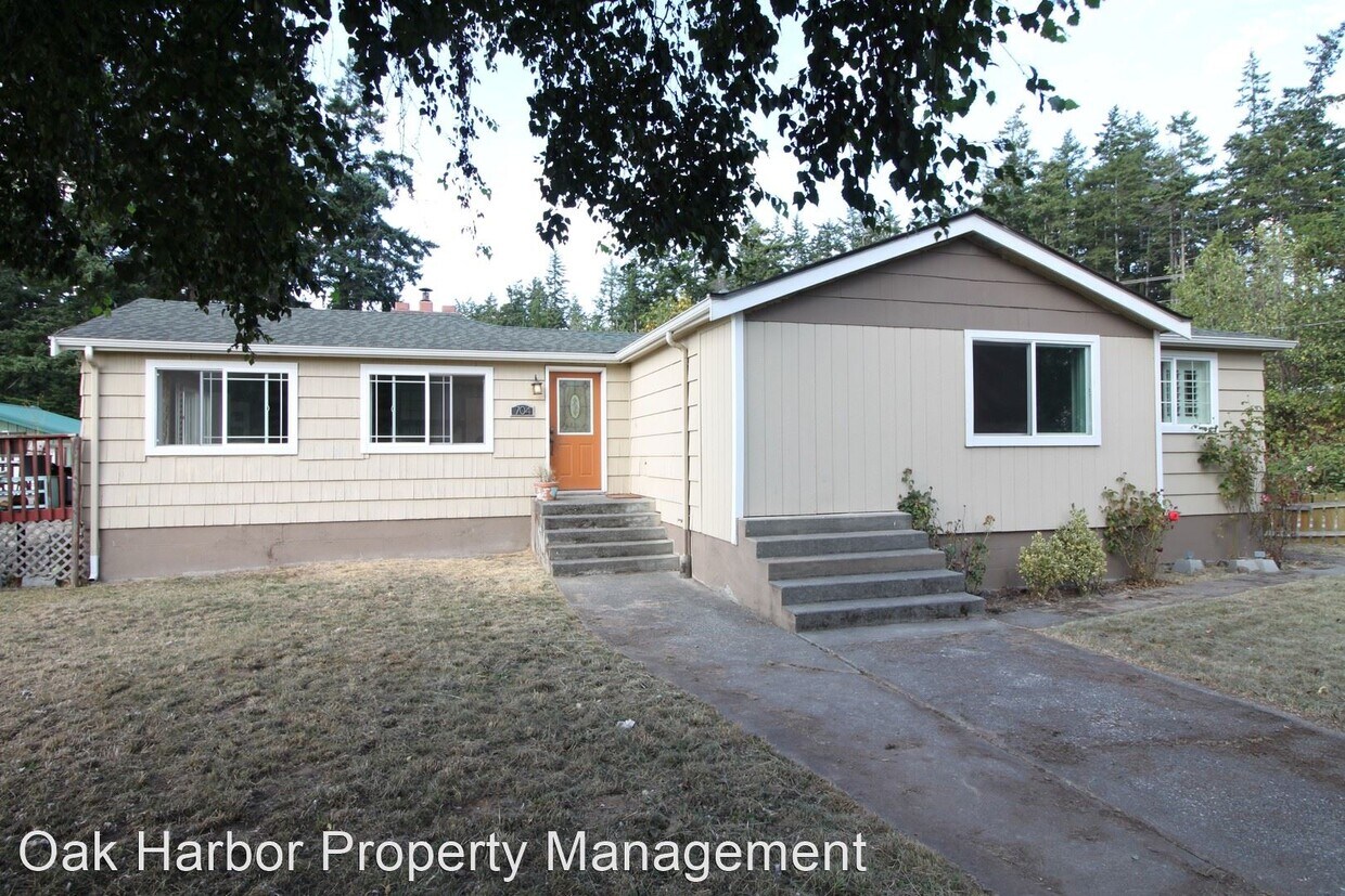 Primary Photo - 4 br, 2 bath House - 704 Banta Road
