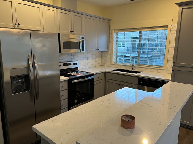 Foto del edificio - 635 NE Garswood Ln