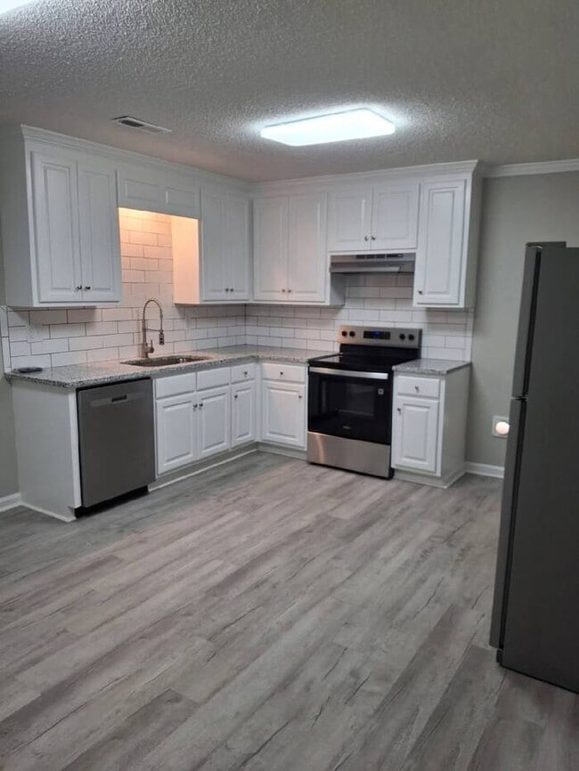 Foto del edificio - Duplex 2bedroom 1 Bath