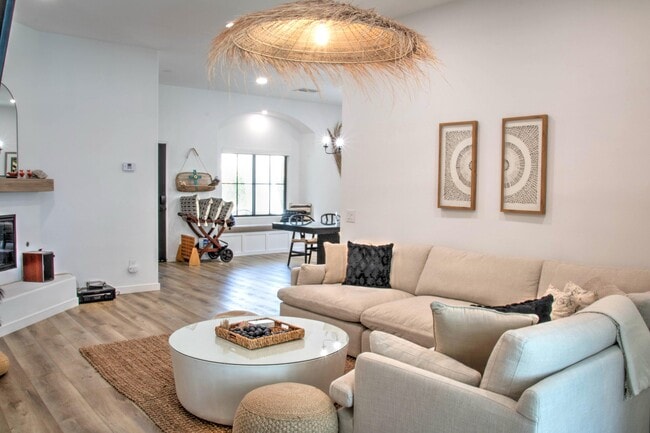 Building Photo - 52815 Avenida Alvarado