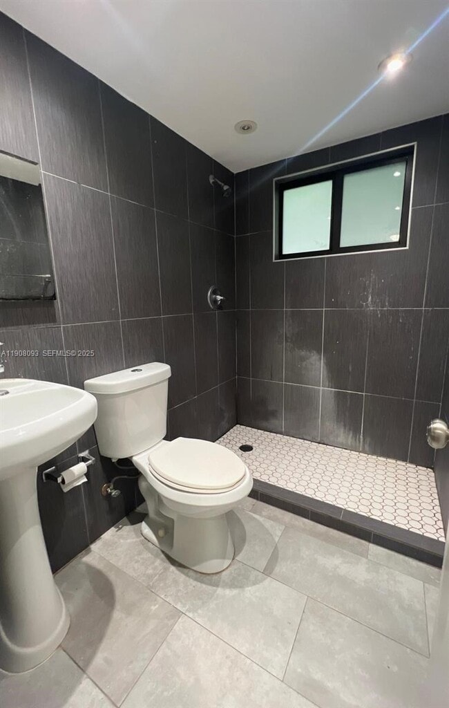 Building Photo - 501 NW 30th St