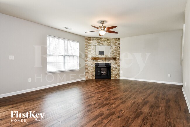 Foto del edificio - 234 Taylors Landing Ave
