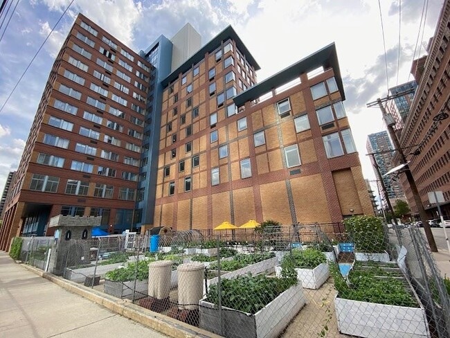 Building Photo - 311 Washington St