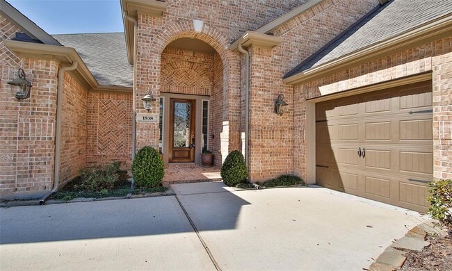 Building Photo - 1838 Rocky Hills Dr