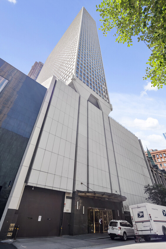 Primary Photo - 111 E Chestnut St