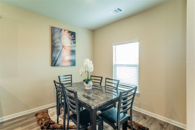 Building Photo - 7505 Noble Oaks Dr