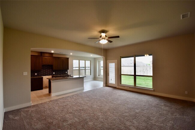 Foto del edificio - 3916 Trenton Pl