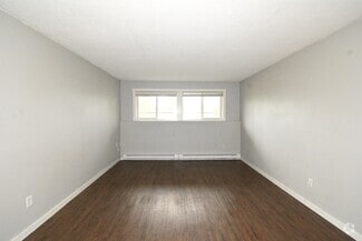 Building Photo - 4280 Quentin Ave