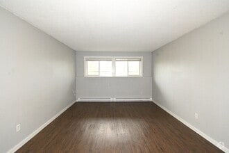 Building Photo - 4280 Quentin Ave
