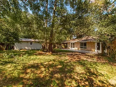 Building Photo - 324 Robin Hood Dr