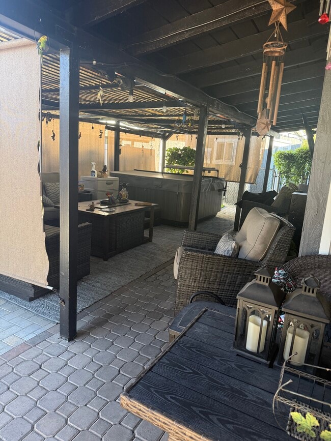 Foto del edificio - 13907 Hawick Dr