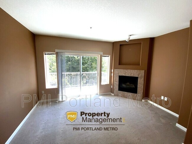 Foto del edificio - 1823 NE 102nd Ave