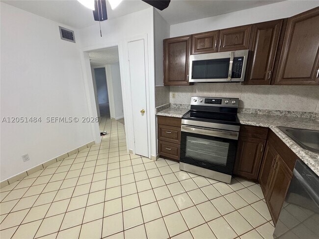 Foto del edificio - 2061 NW 47th Terrace