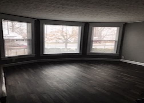 Building Photo - 712 S Osteopathy Ave