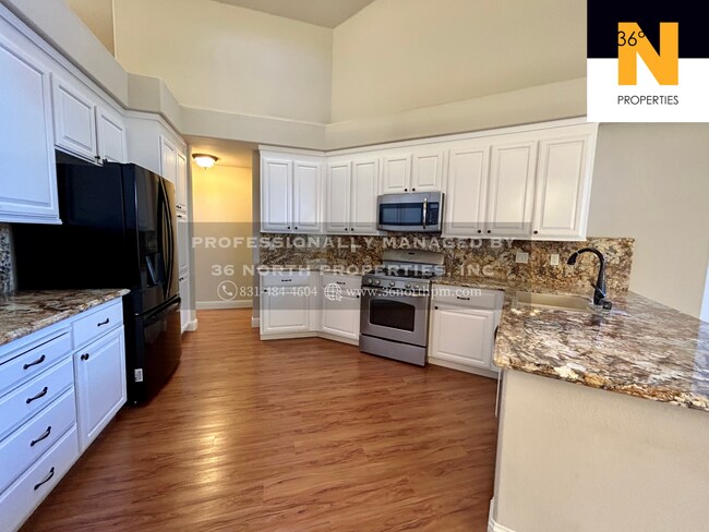 Foto del edificio - Stunning Home in Las Palmas Ranch