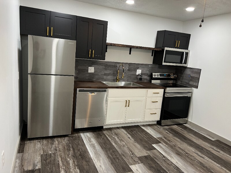 534 Lee St Unit Apt 4, Martin, TN 38237 Room for Rent in Martin, TN