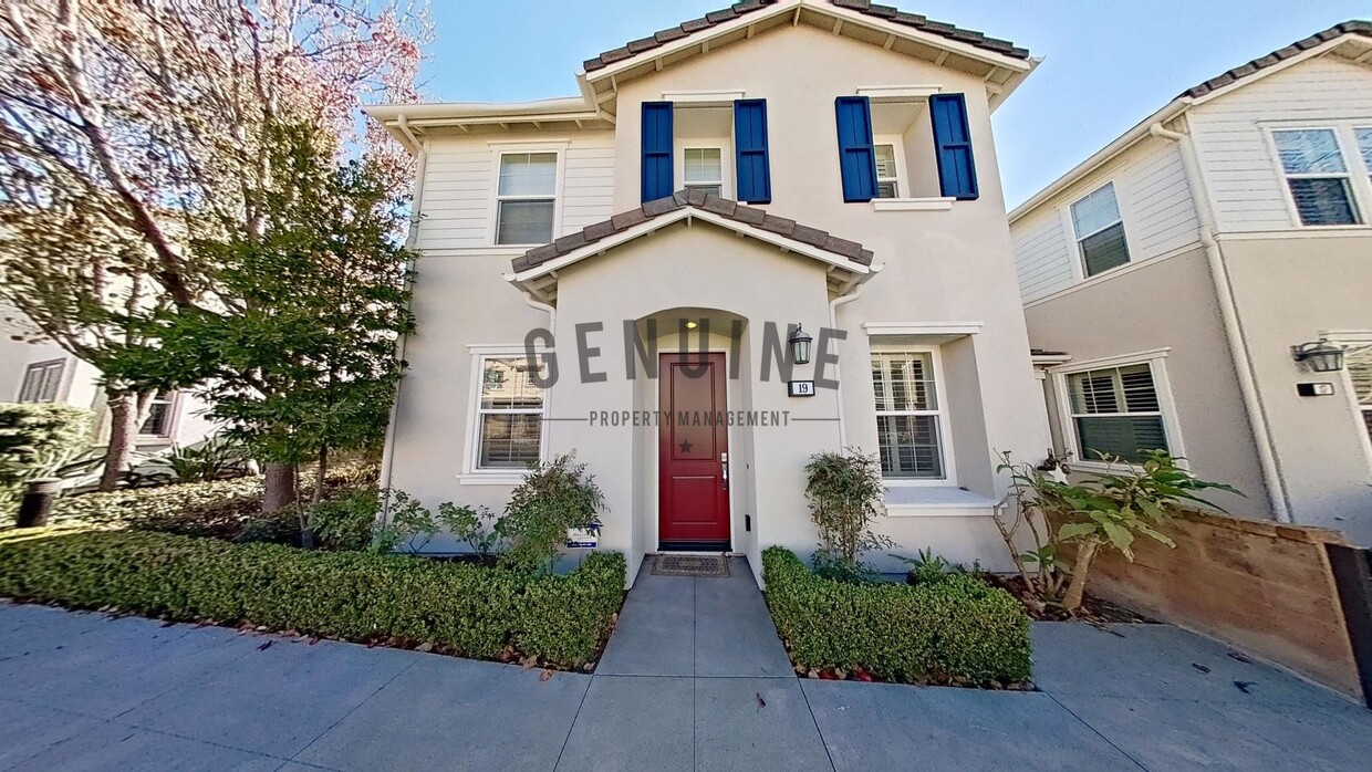 Foto principal - Gorgeous 3 Bedroom Townhouse in Ladera Ranch!