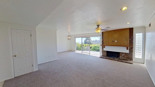 Building Photo - 203 Via Senda