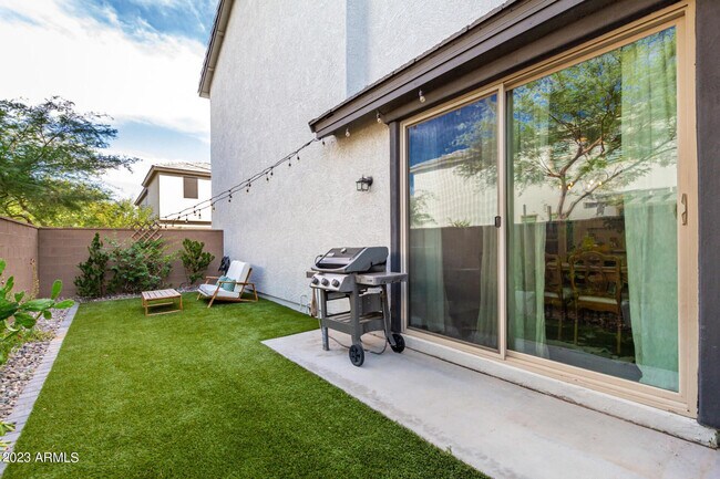 Foto del edificio - 2029 W Kinfield Trail