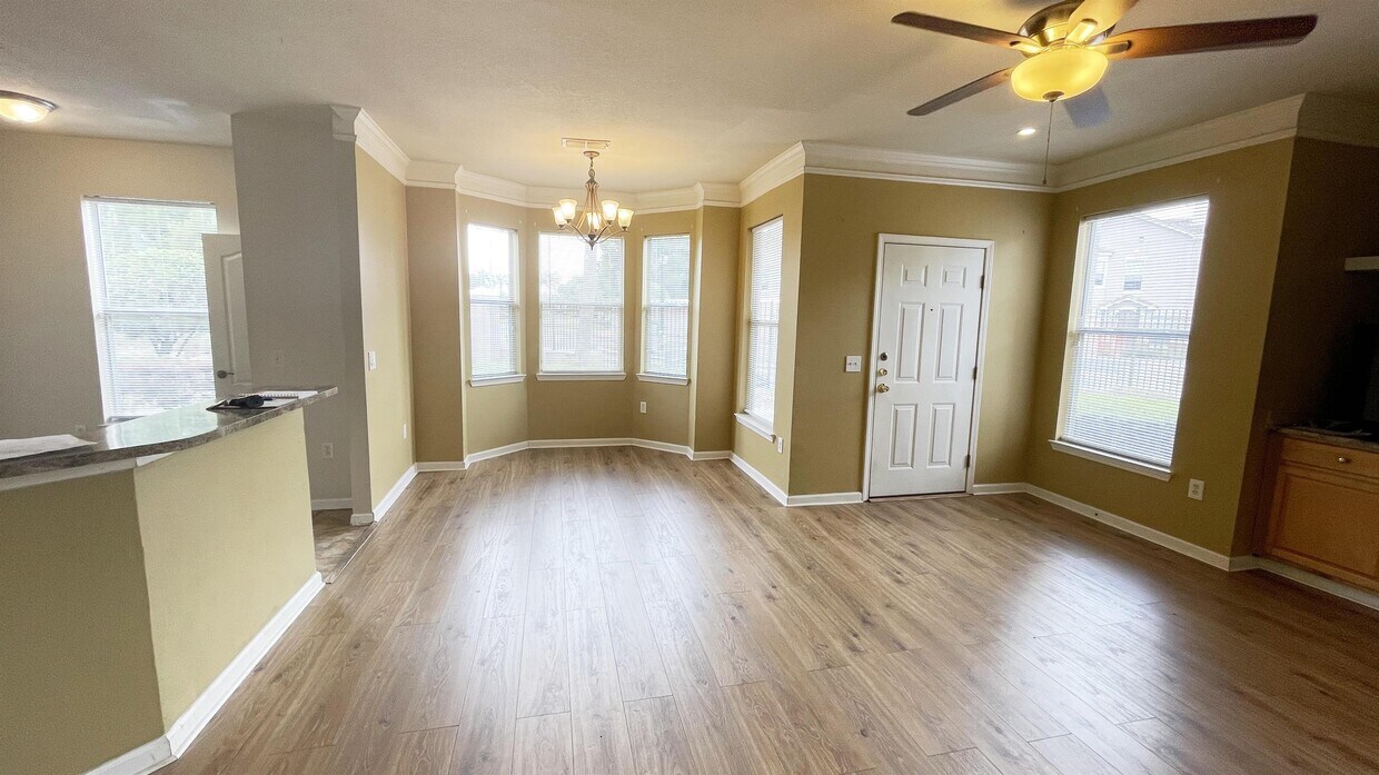 Primary Photo - 18022 Villa Creek Dr