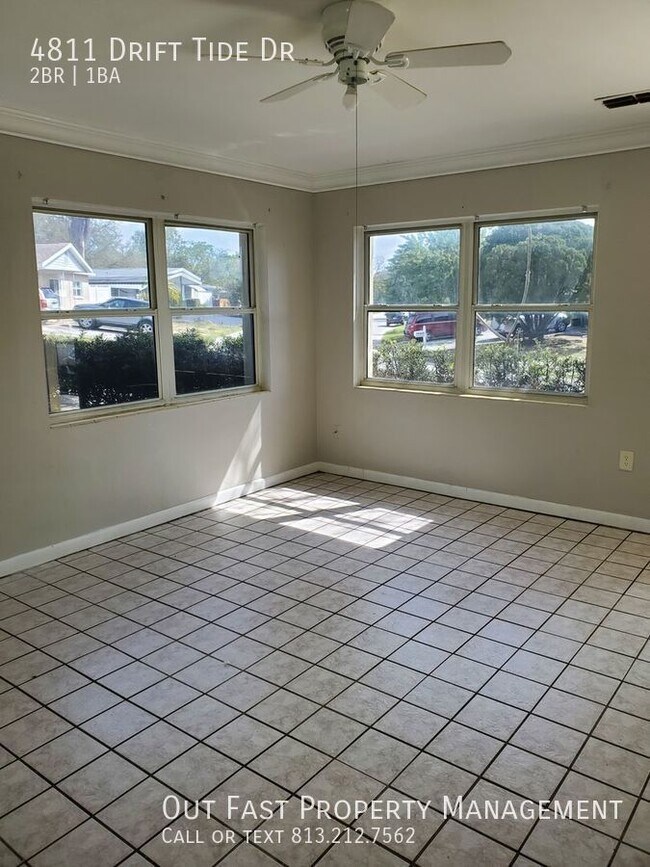 Building Photo - Homey 2-Bedroom Retreat in Grove Park, New...