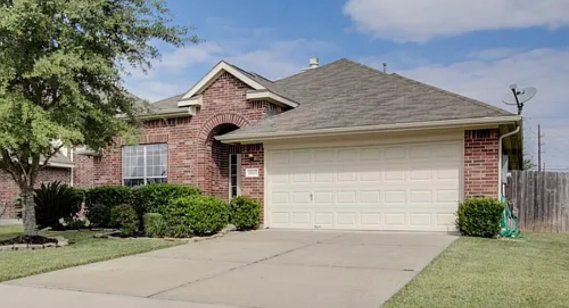 Foto principal - 19802 Millstone Ridge Ln