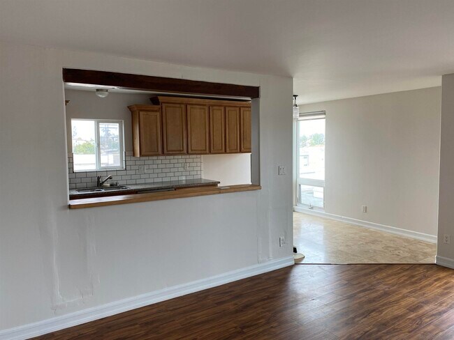 Building Photo - 4111 Illinois St