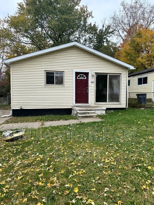Primary Photo - 397 Cameron Ave