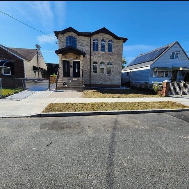 Building Photo - 13246 154th St