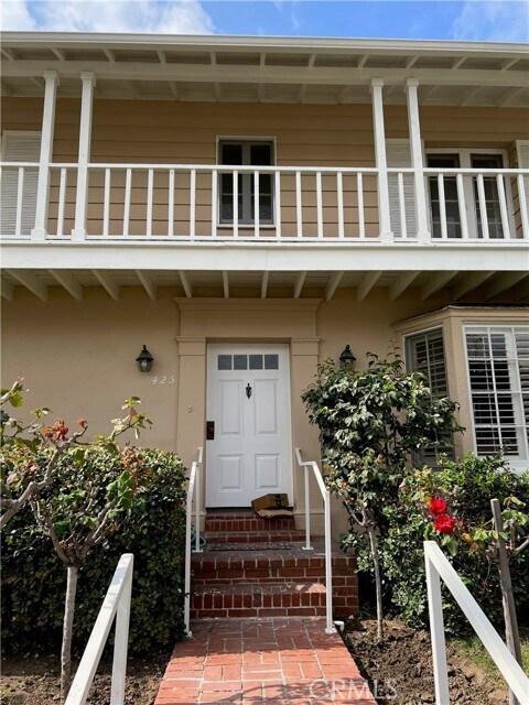 Foto del edificio - 425 S Palm Dr