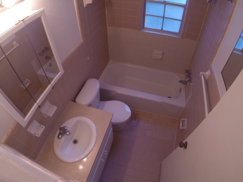 Bathroom Fixtures Jacksonville Florida park place apartments rentals - jacksonville, fl | apartments Bathroom Fixtures Jacksonville Florida park place apartments rentals - jacksonville, fl | apartments