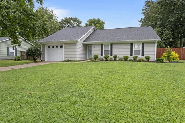 Foto del edificio - Brynn Marr Cutie! Beautiful Yard!
