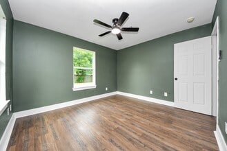 Building Photo - 608 Trinity