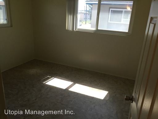 Building Photo - 565 Aster St